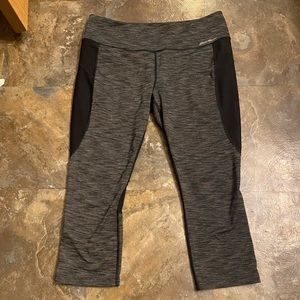 Eddie Bauer Black Gray Capri Leggings Size Large